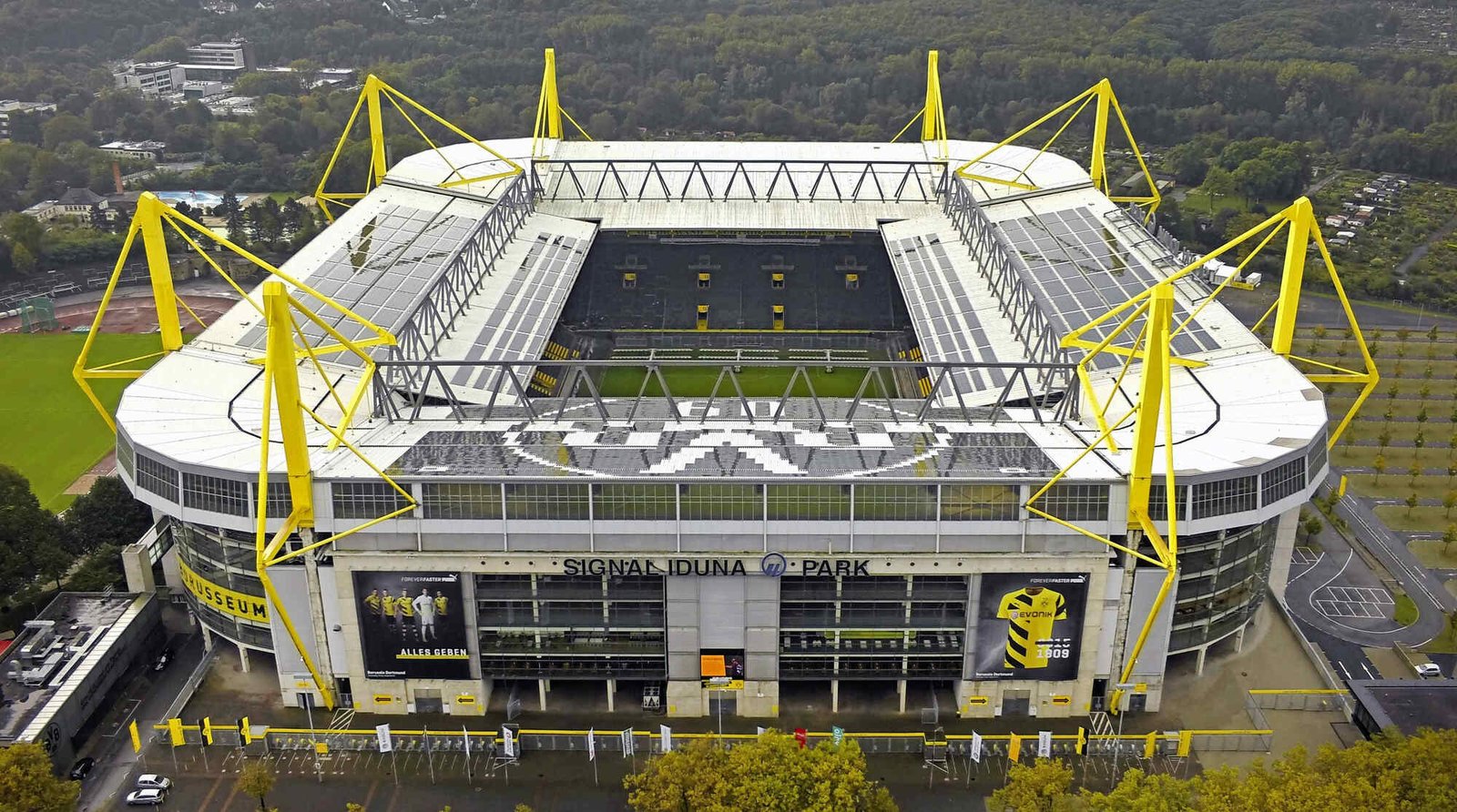 Borussia Dortmund’s Fortress: A Chronicle of Passion and Triumph at Signal Iduna Park Borussia Dortmund’s Fortress: A Chronicle of Passion and Triumph at Signal Iduna Park